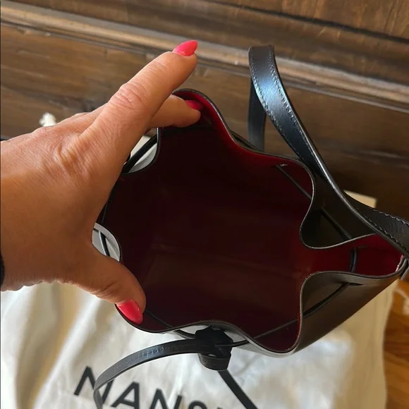 Mansur Gavriel Black Shoulder Bag Minimalist Design - Picture 4 of 9